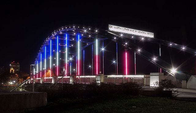 640px-Dr._Martin_Luther_King_Jr._Memorial_Bridge,_Fort_Wayne,_Indiana