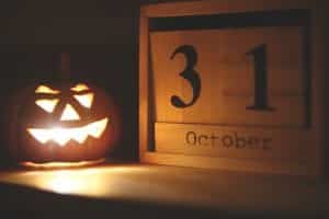 halloween calendar with a pumpkin